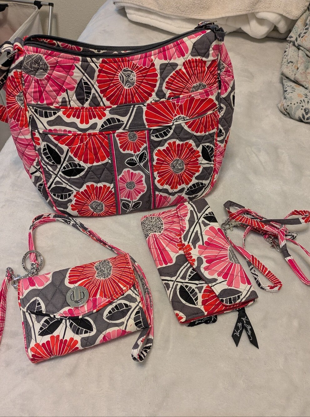 Vera Bradley 3pc Rare Floral Quilted Women's Bag - Pink and Red